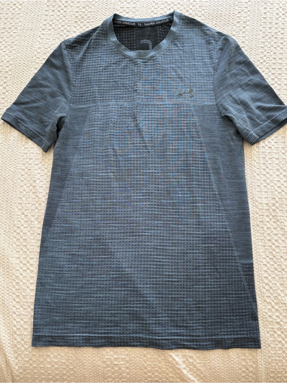 Under Armour Men's Vanish Grid SS Short Sleeve Performance Tee - Medium